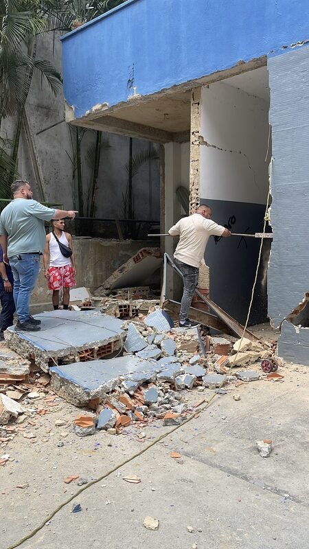 Photo from the IHE Venezuela earthquake relief mission, Campamento 1 3.