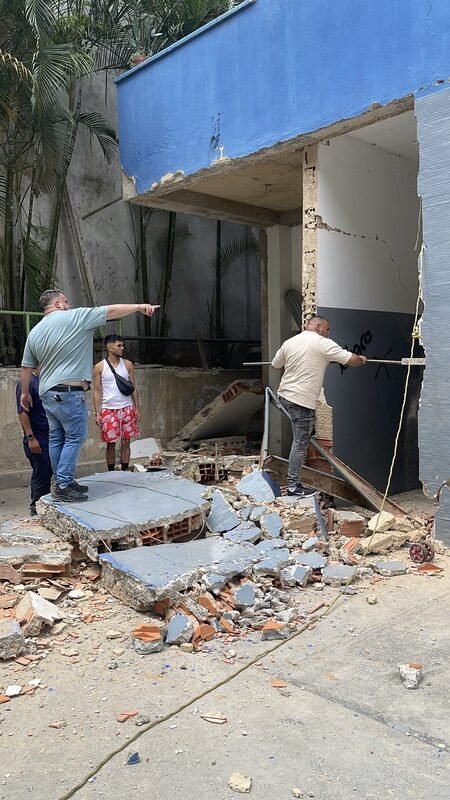 Photo from the IHE Venezuela earthquake relief mission, Campamento 1 3.